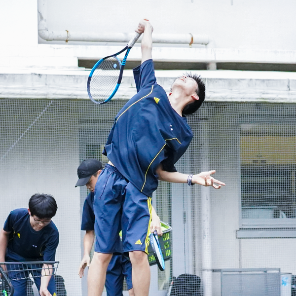 男子硬式テニス部