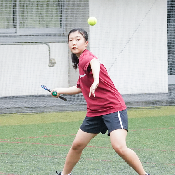 女子硬式テニス部
