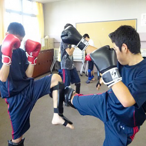 格闘技部