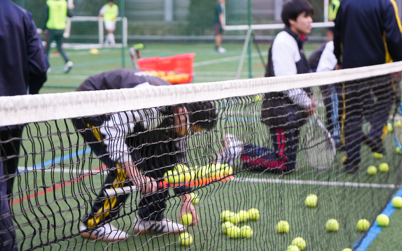 男子硬式テニス部